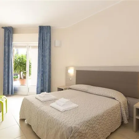 Hotel apartamentowy Diano Sporting 3*