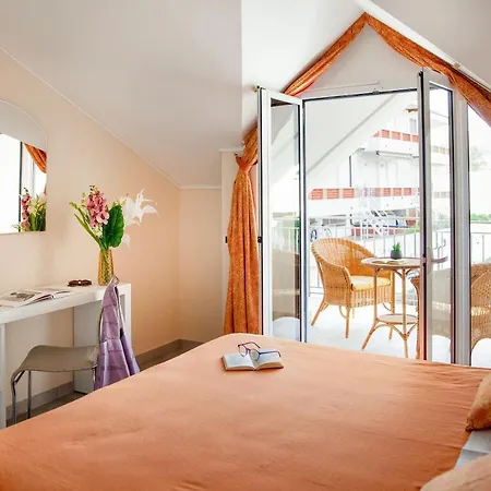 Diano Sporting Aparthotel 3*