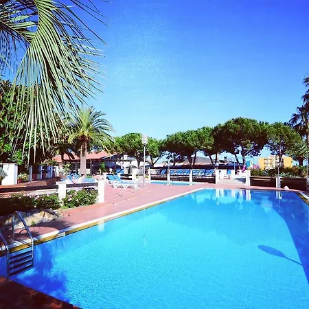 Aparthotel Diano Sporting 3*