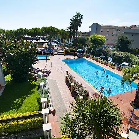 Hotel apartamentowy Diano Sporting 3*