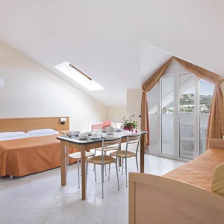 Aparthotel Diano Sporting
